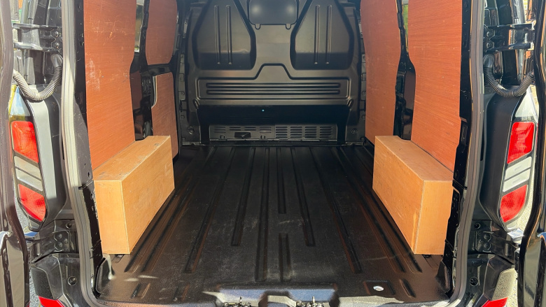 Ford Transit Custom 300 L1 Diesel Fwd 2.0 EcoBlue 136ps H1 Van Limited Auto